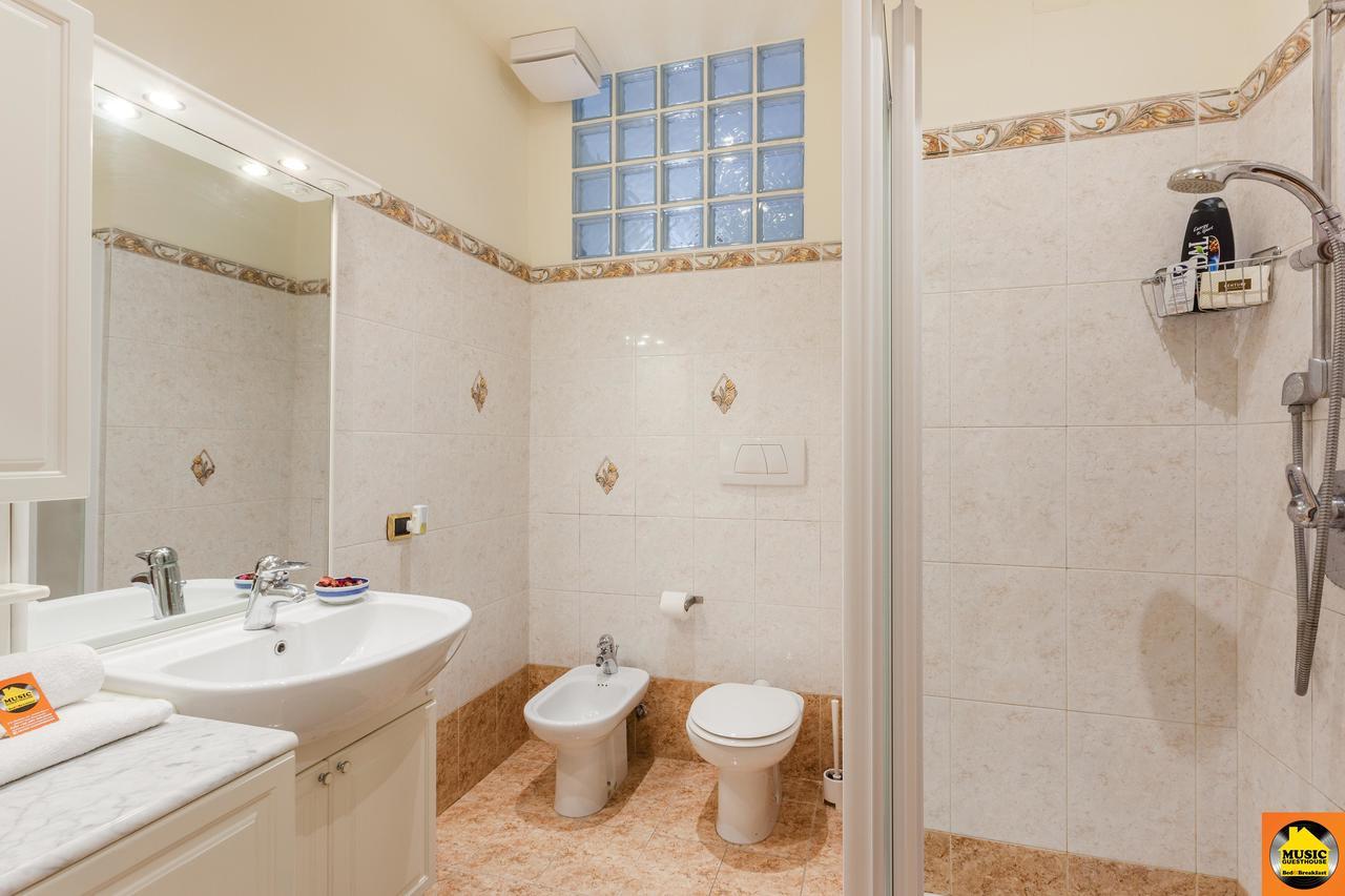 Music Guesthouse Roma Ngoại thất bức ảnh